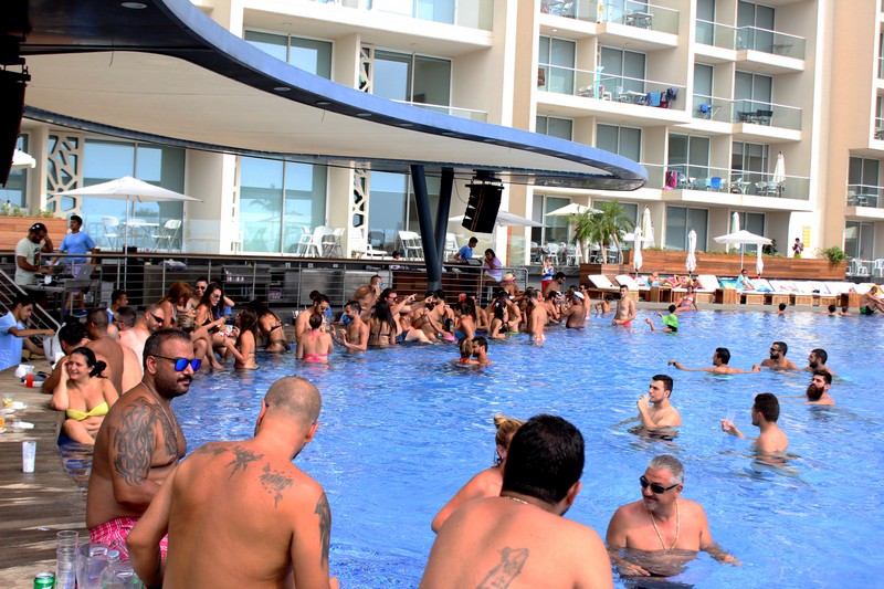 Sunday Pool Party at Whitelace